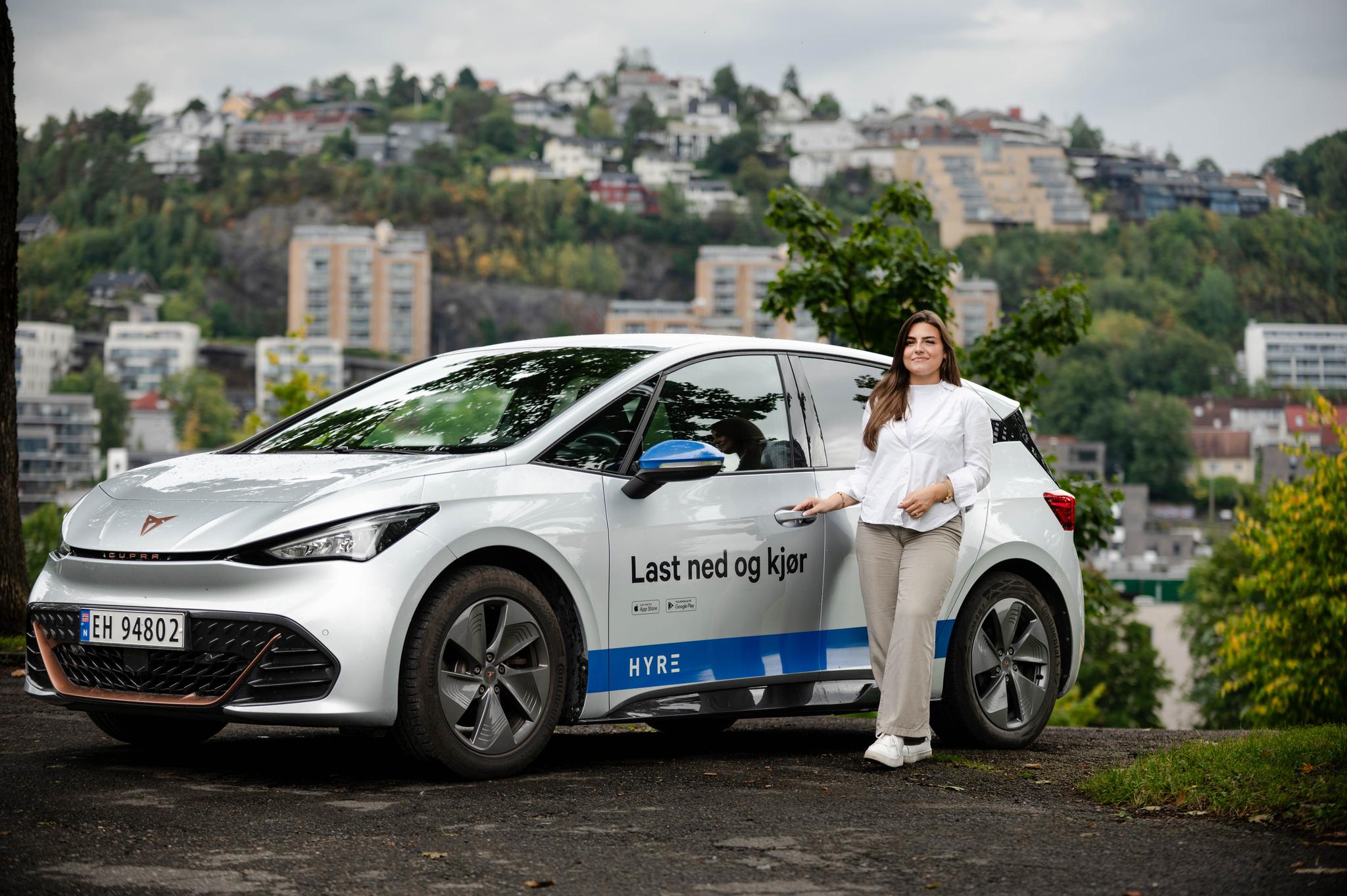 Med Hyres delebilstjeneste har Mio Omsorg reduceret biludgifterne og forenklet hverdagen, fortæller Diana Tahiri.